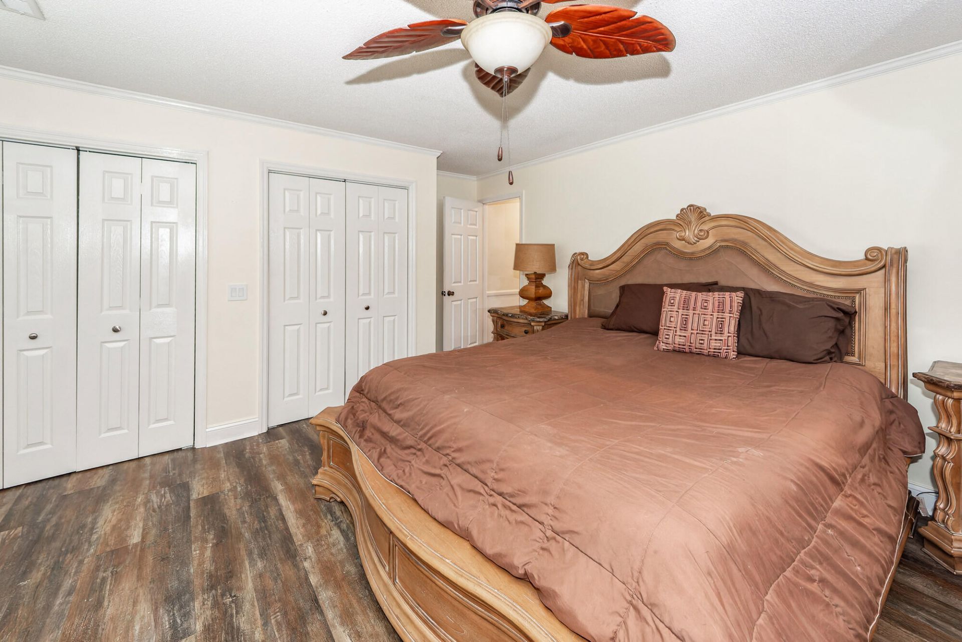 313 Fairington Drive Photo 42
