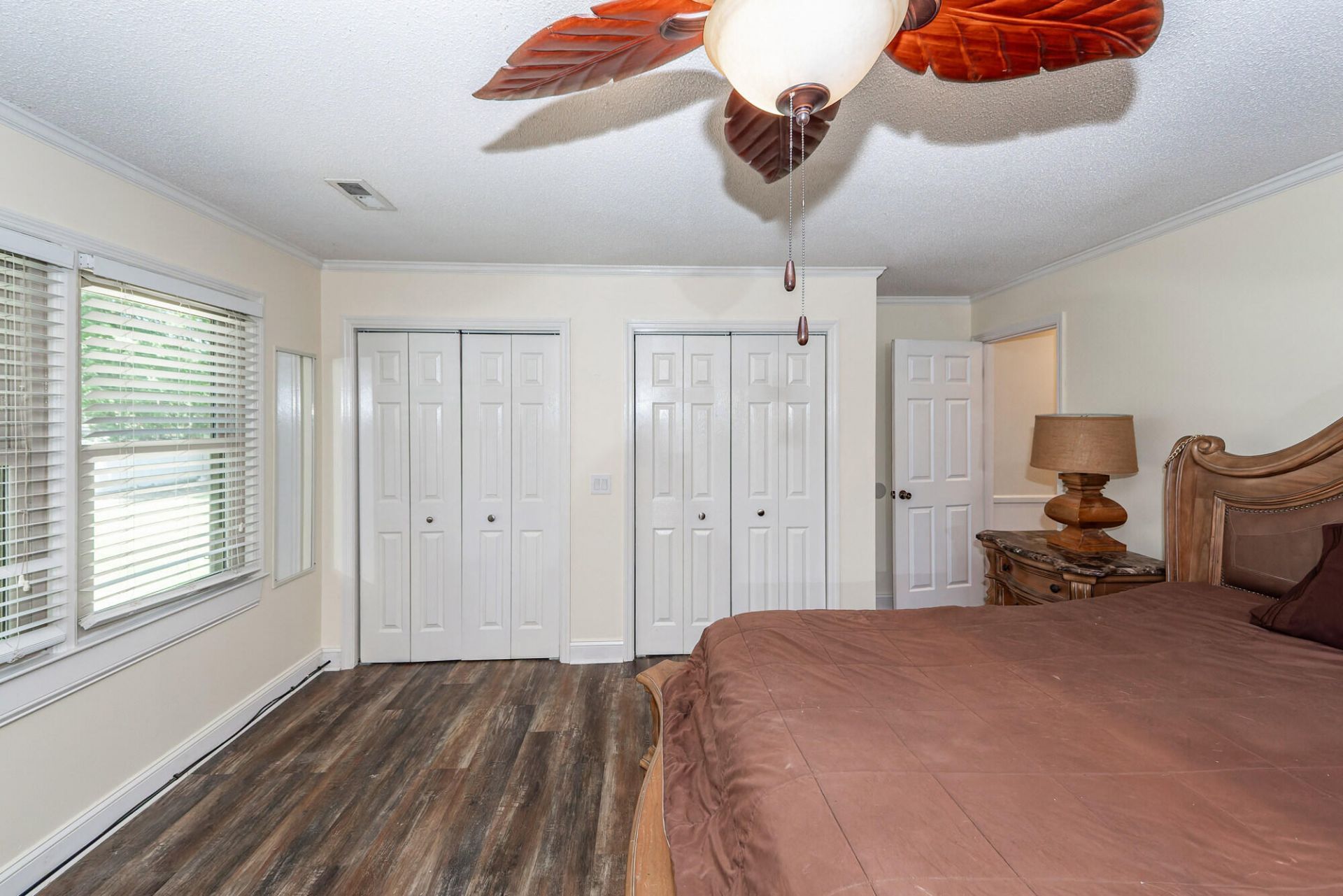 313 Fairington Drive Photo 43
