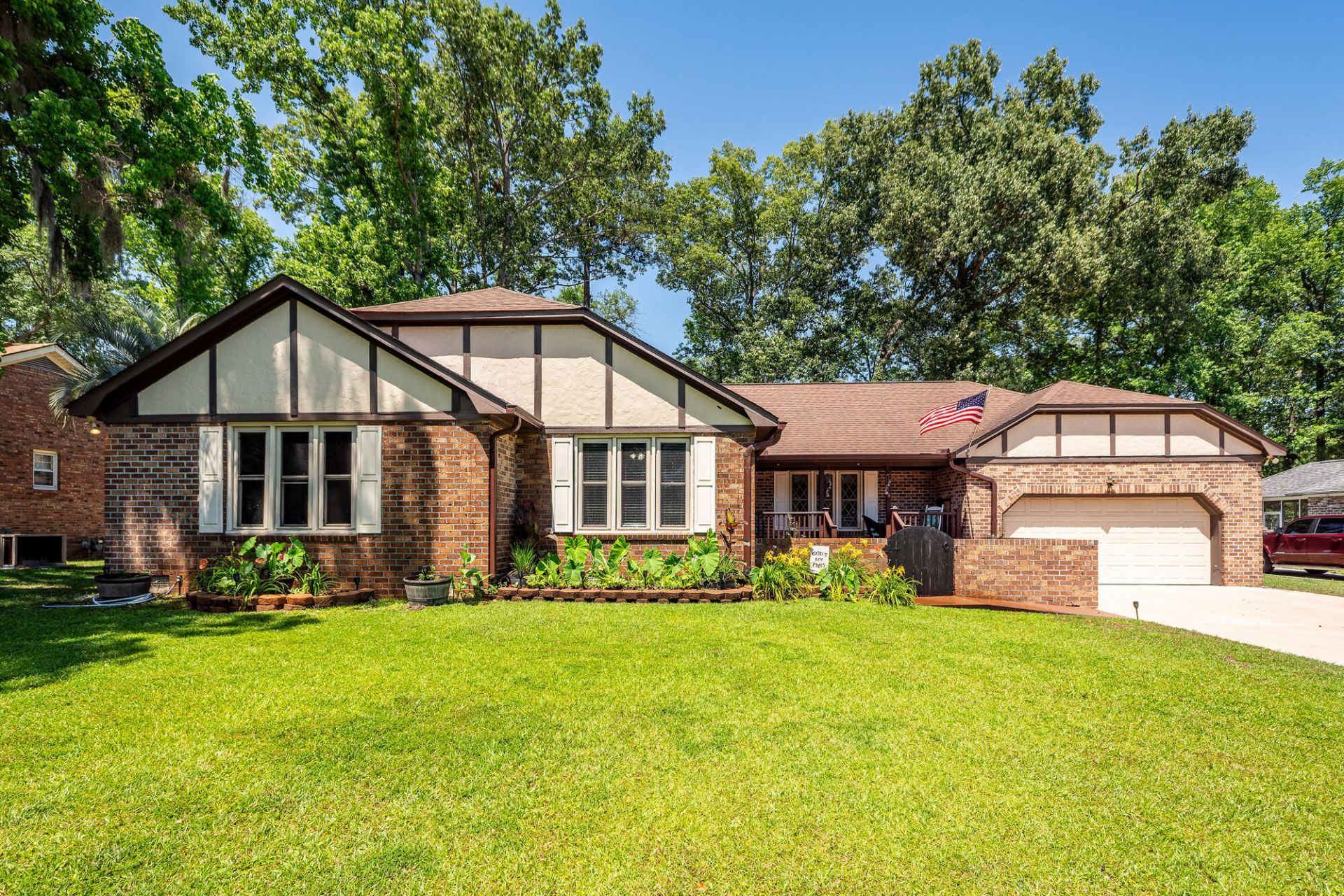 313 Fairington Drive Photo 54
