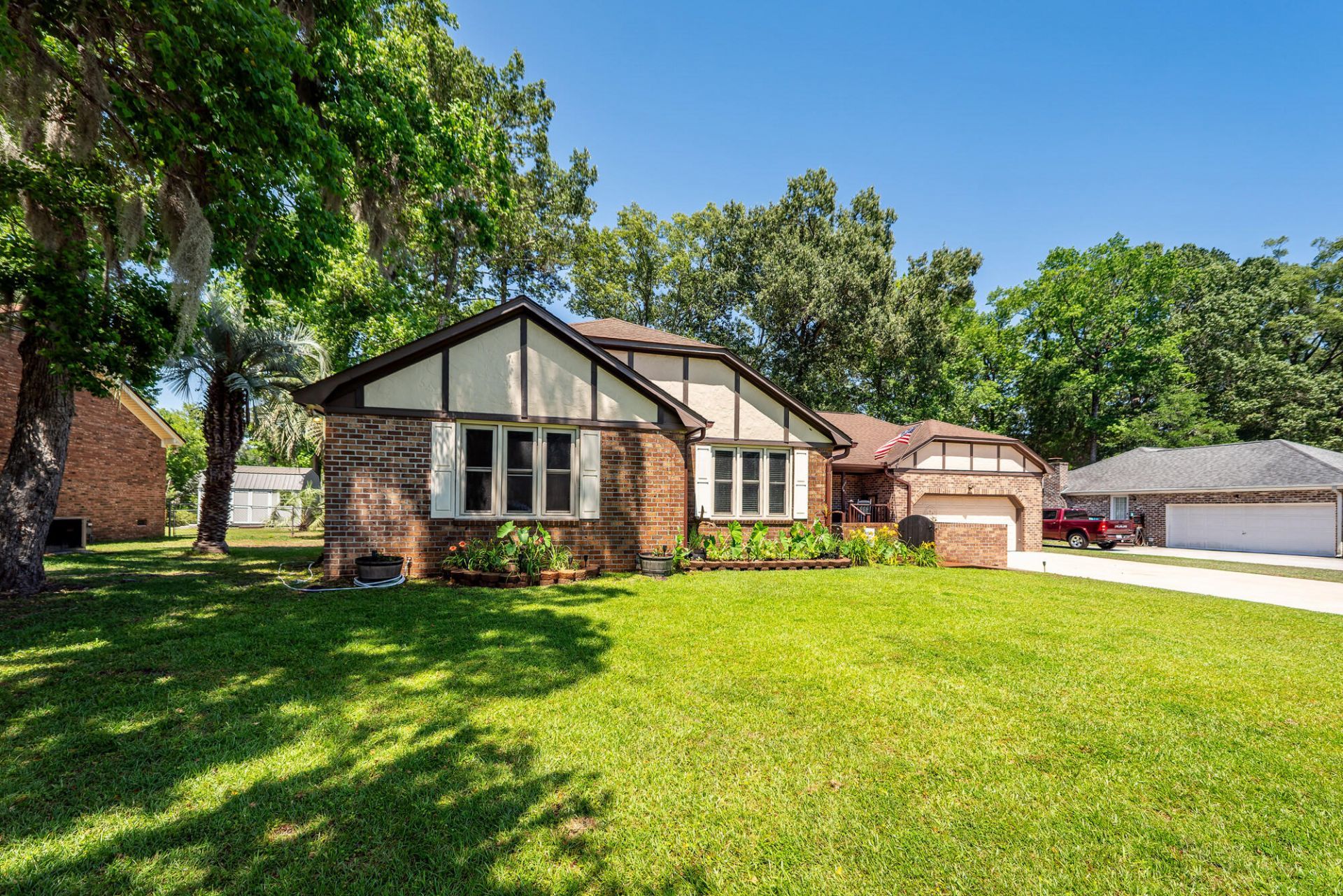 313 Fairington Drive Photo 55