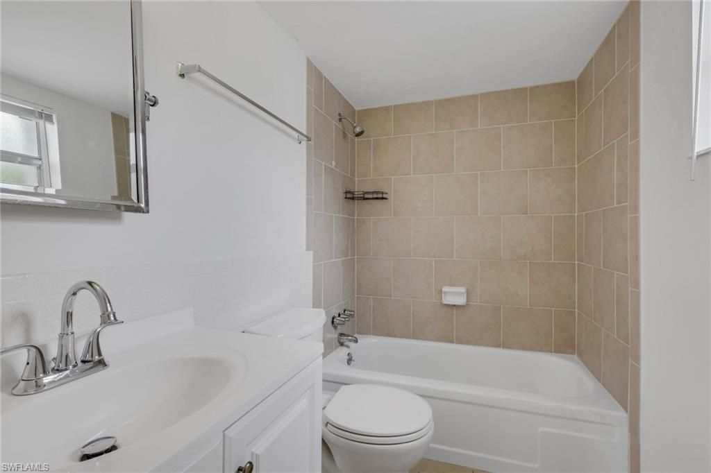 2828 Jackson St , Unit C5, Fort Myers, FL 33901 Photo