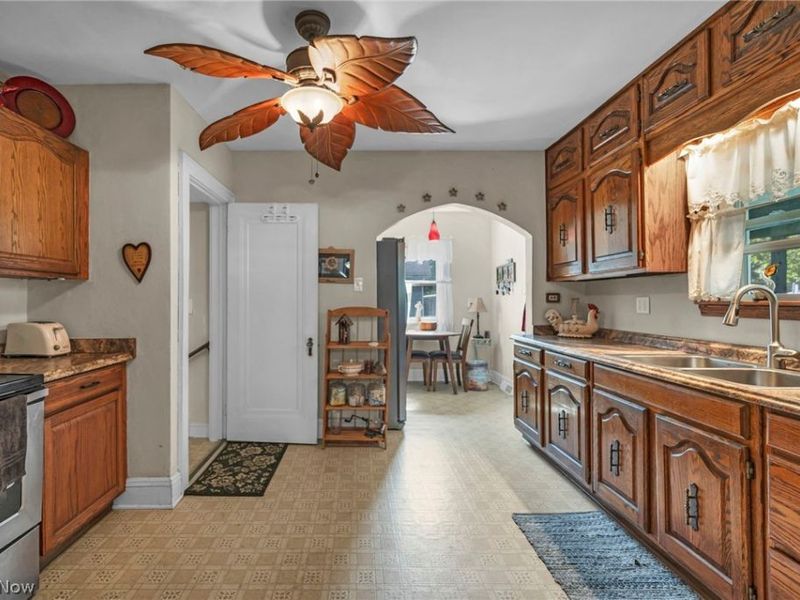 1539 Greensburg Road, Uniontown, OH 44685 Photo 20