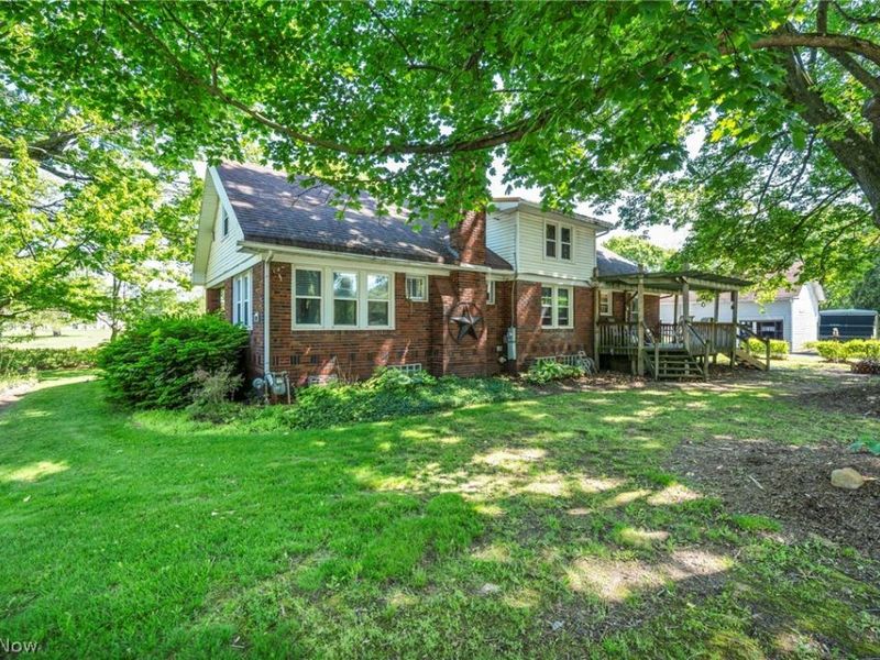1539 Greensburg Road, Uniontown, OH 44685 Photo 3
