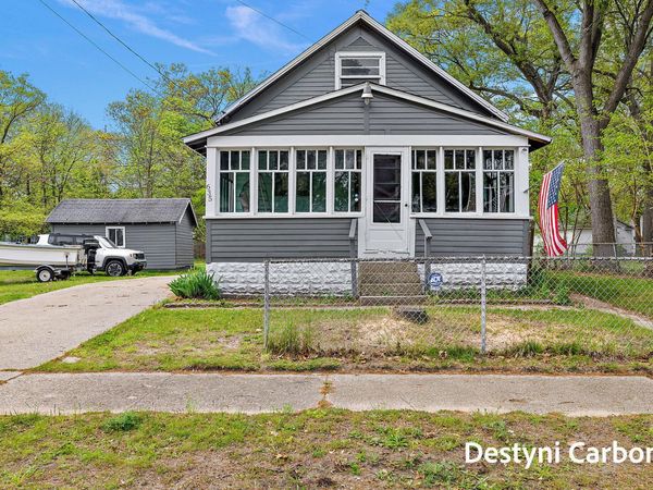 635 Leonard Avenue, Muskegon, MI 49442