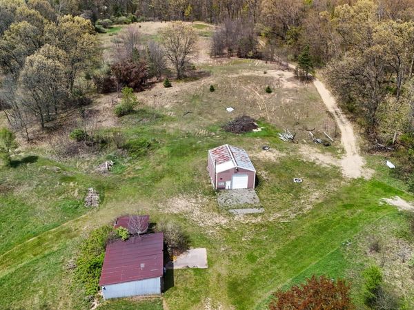 20475 Hubbard Road, Battle Creek, MI 49017