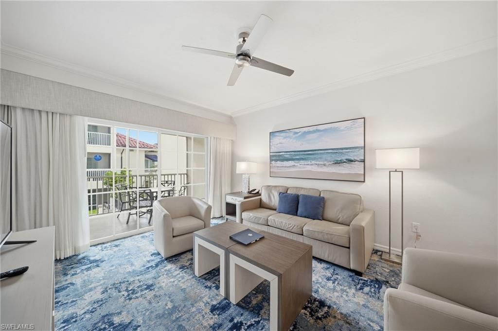 221 9th St S, Unit 206, Naples, FL 34102 Photo
