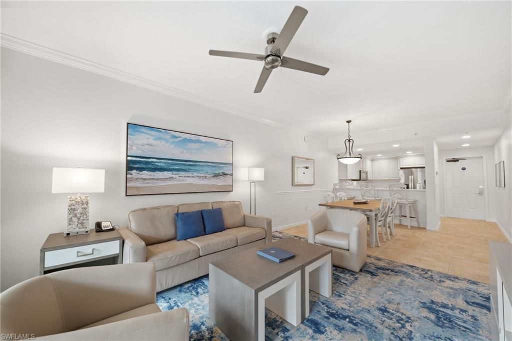 221 9th St S, Unit 206, Naples, FL 34102 Photo