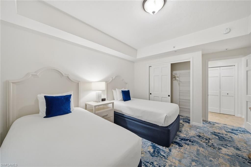 221 9th St S, Unit 206, Naples, FL 34102 Photo