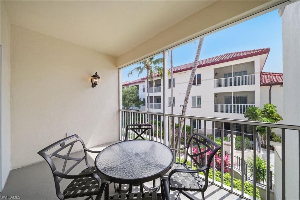 221 9th St S, Unit 206, Naples, FL 34102 Photo