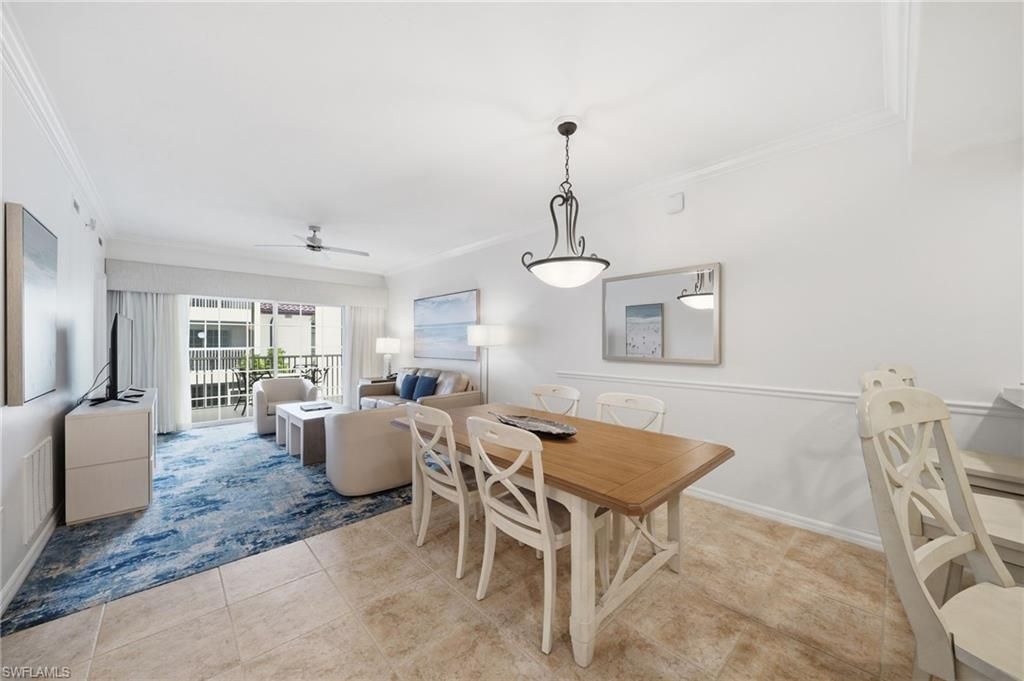 221 9th St S, Unit 206, Naples, FL 34102 Photo