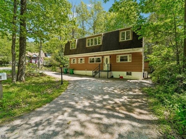 51 Lonaconing Rd, Vernon, NJ 07422