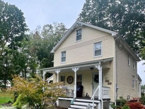 47 River Rd, Montville, NJ 07045