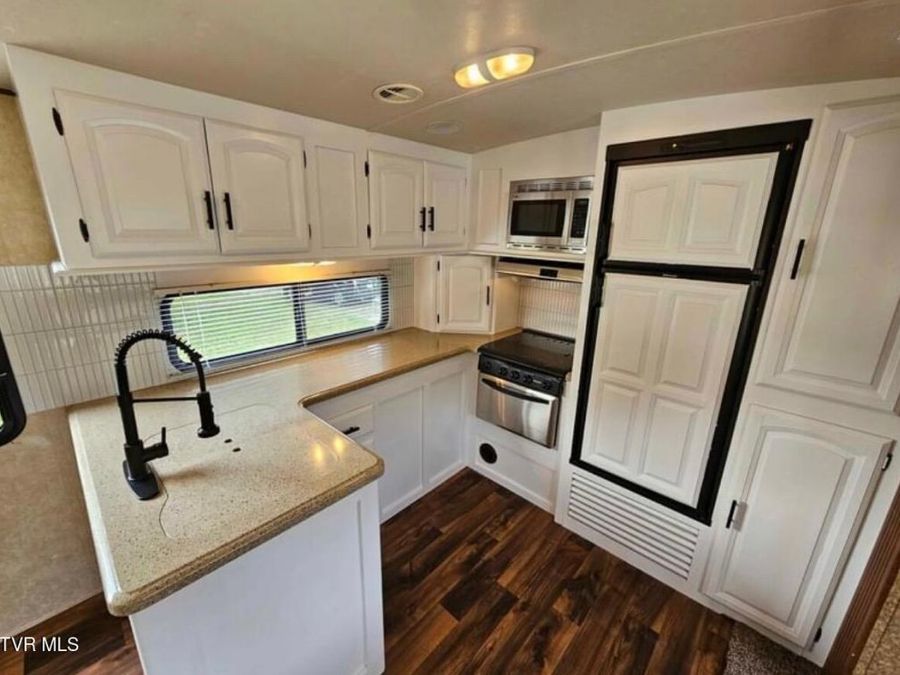 Property Image 64