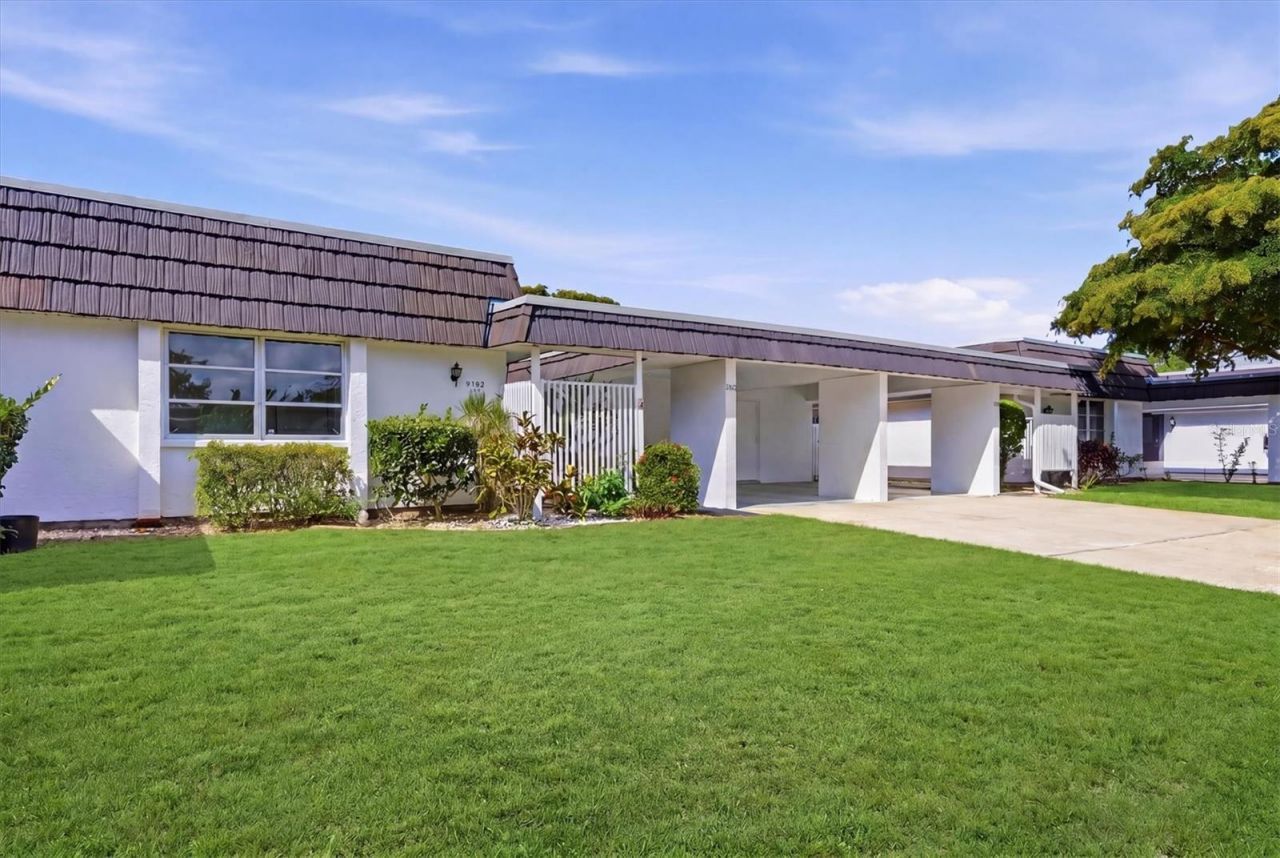 3960 Lakeside Road, Unit 156, Sarasota, FL 34232 Photo