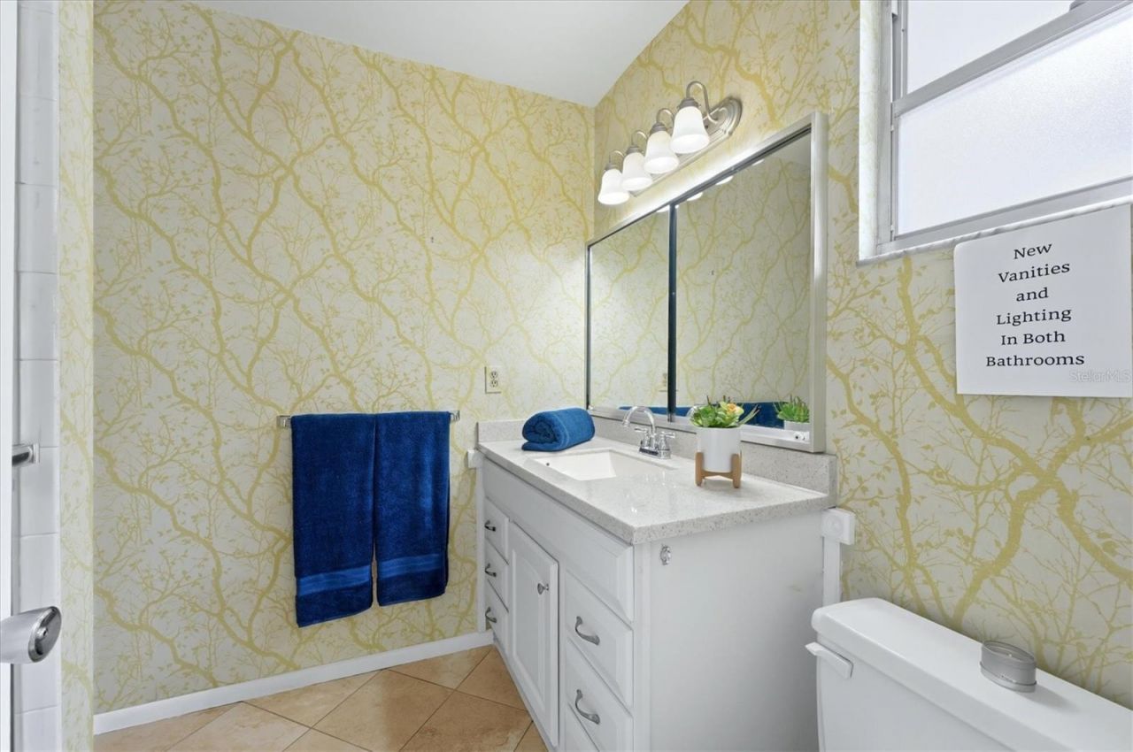 3960 Lakeside Road, Unit 156, Sarasota, FL 34232 Photo
