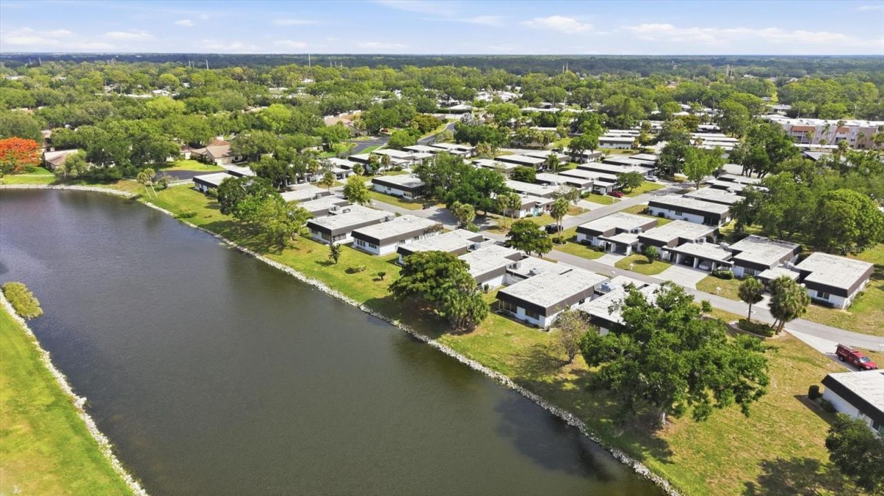 3960 Lakeside Road, Unit 156, Sarasota, FL 34232 Photo