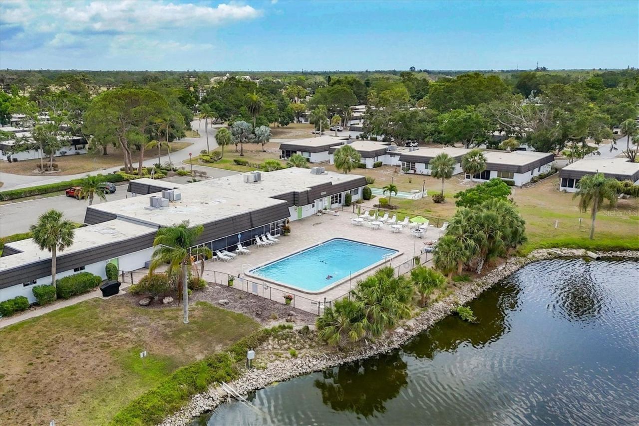 3960 Lakeside Road, Unit 156, Sarasota, FL 34232 Photo