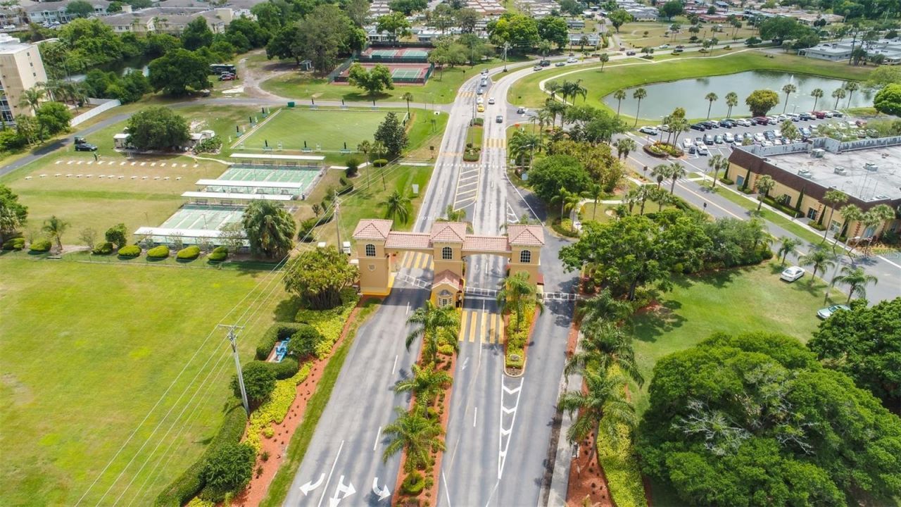 201 Kings Boulevard, Unit 5, Sun City Center, FL 33573 Photo