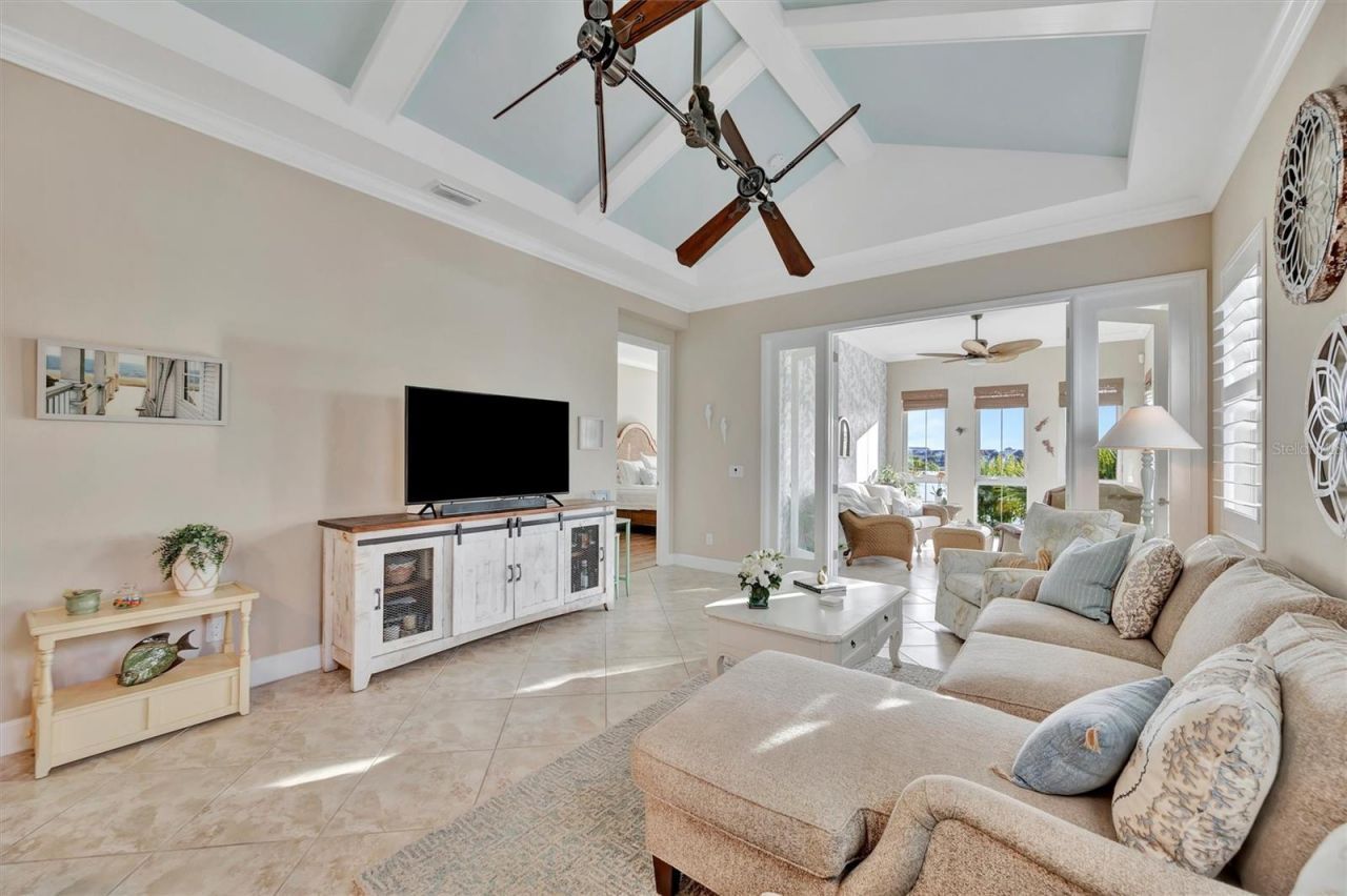 246 Sapphire Lake Drive, Unit 201, Bradenton, FL 34209 Photo