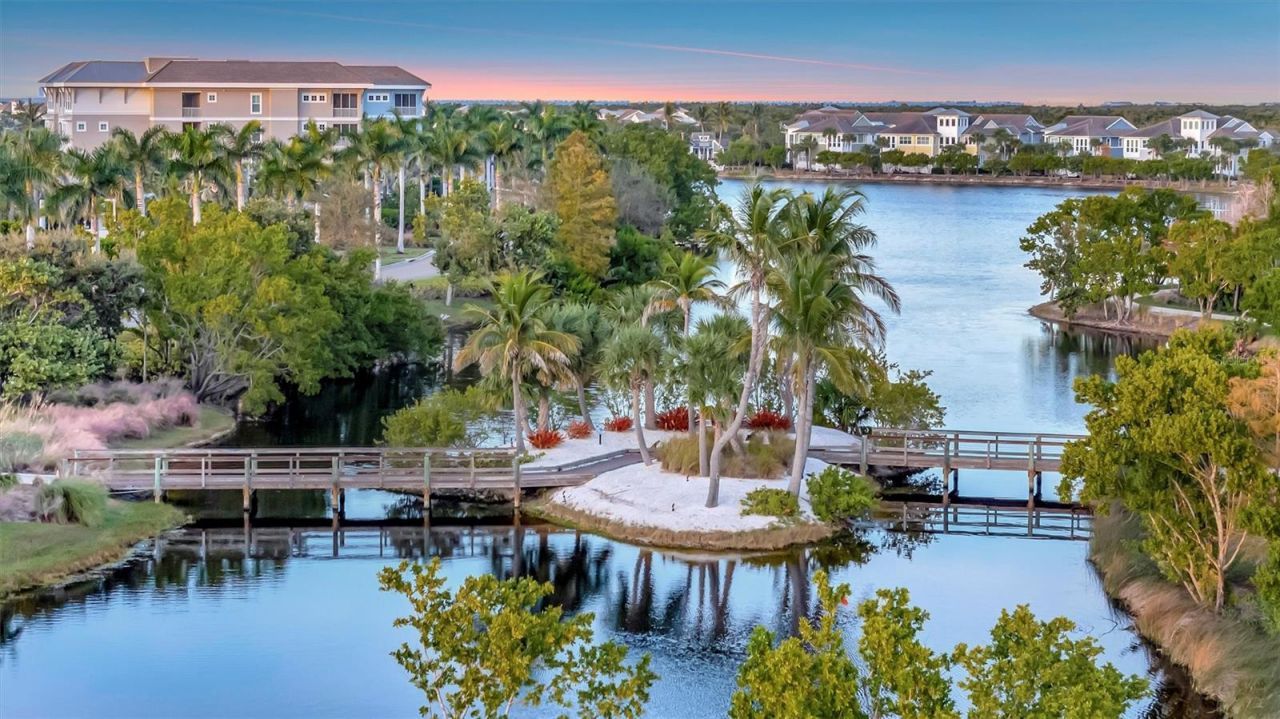 246 Sapphire Lake Drive, Unit 201, Bradenton, FL 34209 Photo