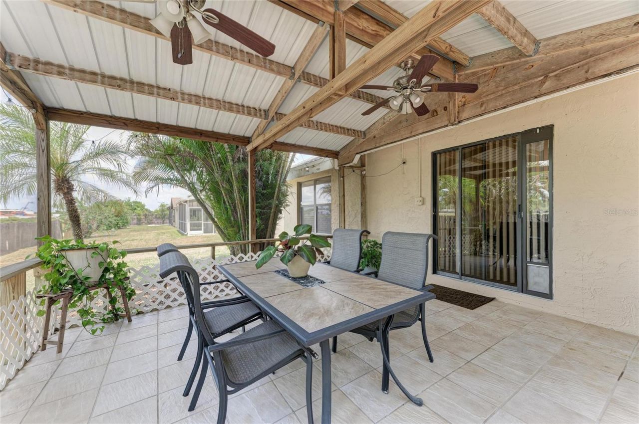 3543 65th Avenue Circle E, Sarasota, FL 34243 Photo
