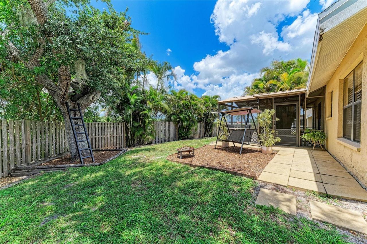 3543 65th Avenue Circle E, Sarasota, FL 34243 Photo