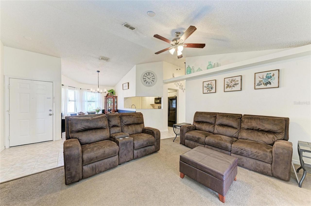 3543 65th Avenue Circle E, Sarasota, FL 34243 Photo
