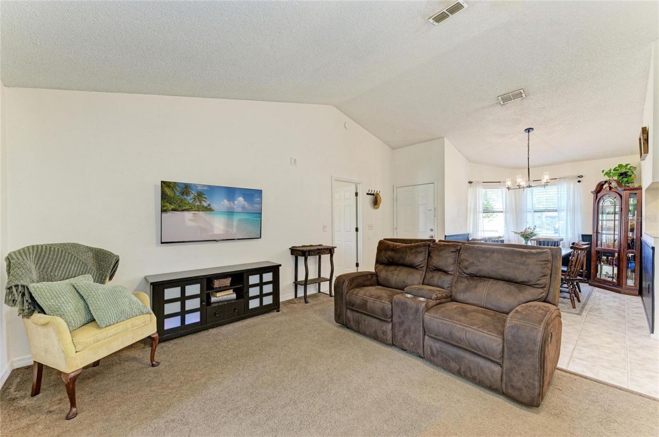 3543 65th Avenue Circle E, Sarasota, FL 34243 Photo