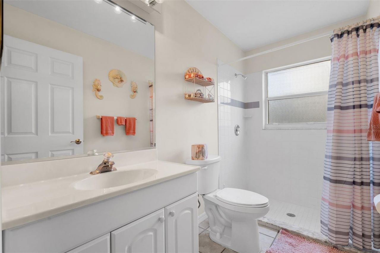 6404 68th Drive E, Palmetto, FL 34221 Photo