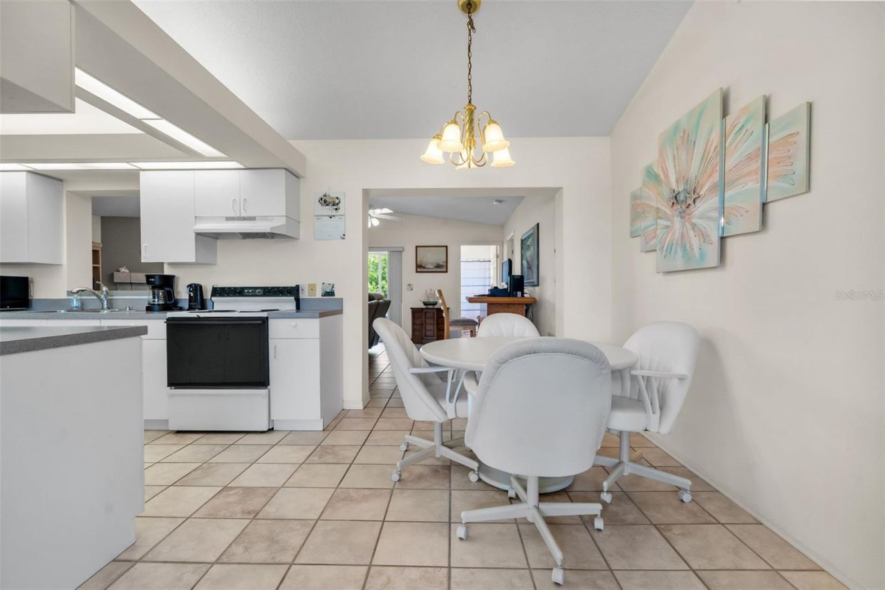 6404 68th Drive E, Palmetto, FL 34221 Photo