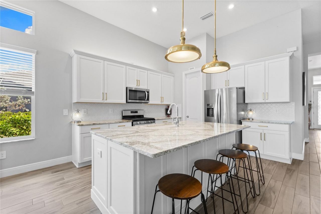 4645 Antrim Drive, Sarasota, FL 34240 Photo