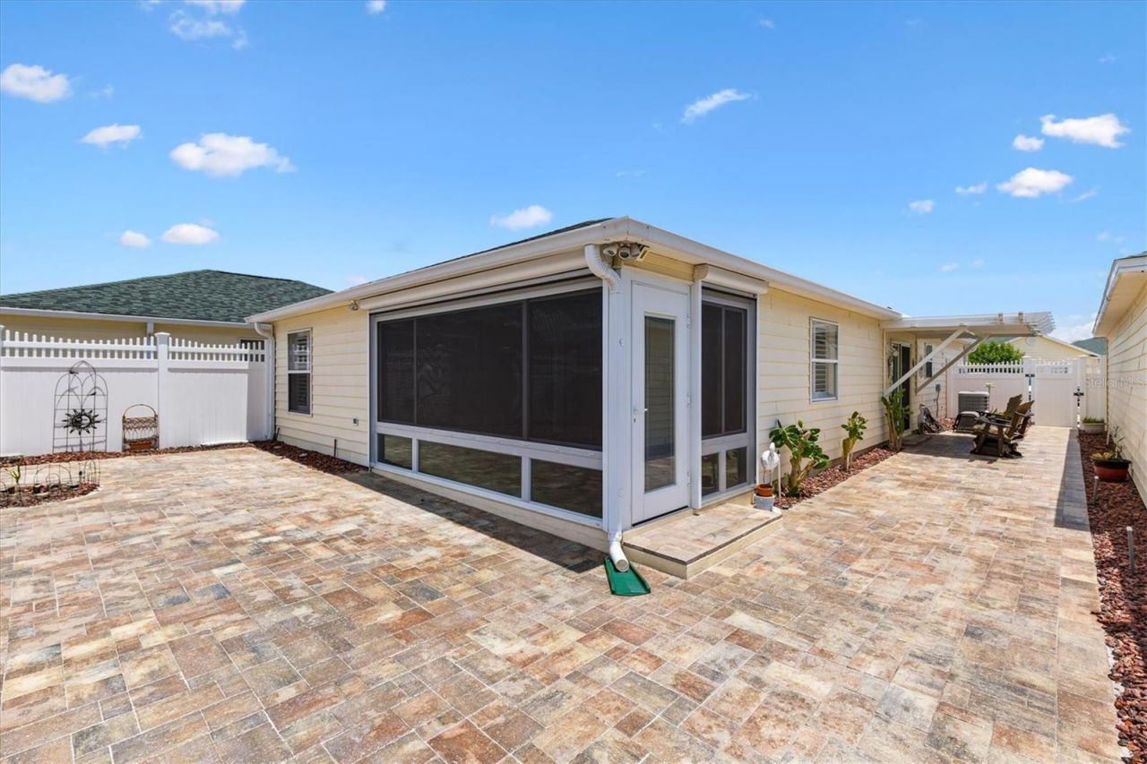 1487 Azteca Loop, The Villages, FL 32162 Photo