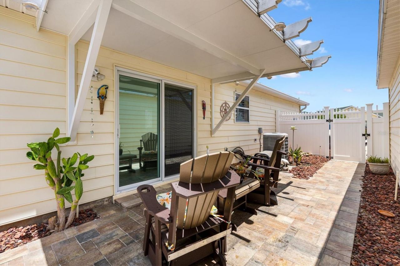 1487 Azteca Loop, The Villages, FL 32162 Photo