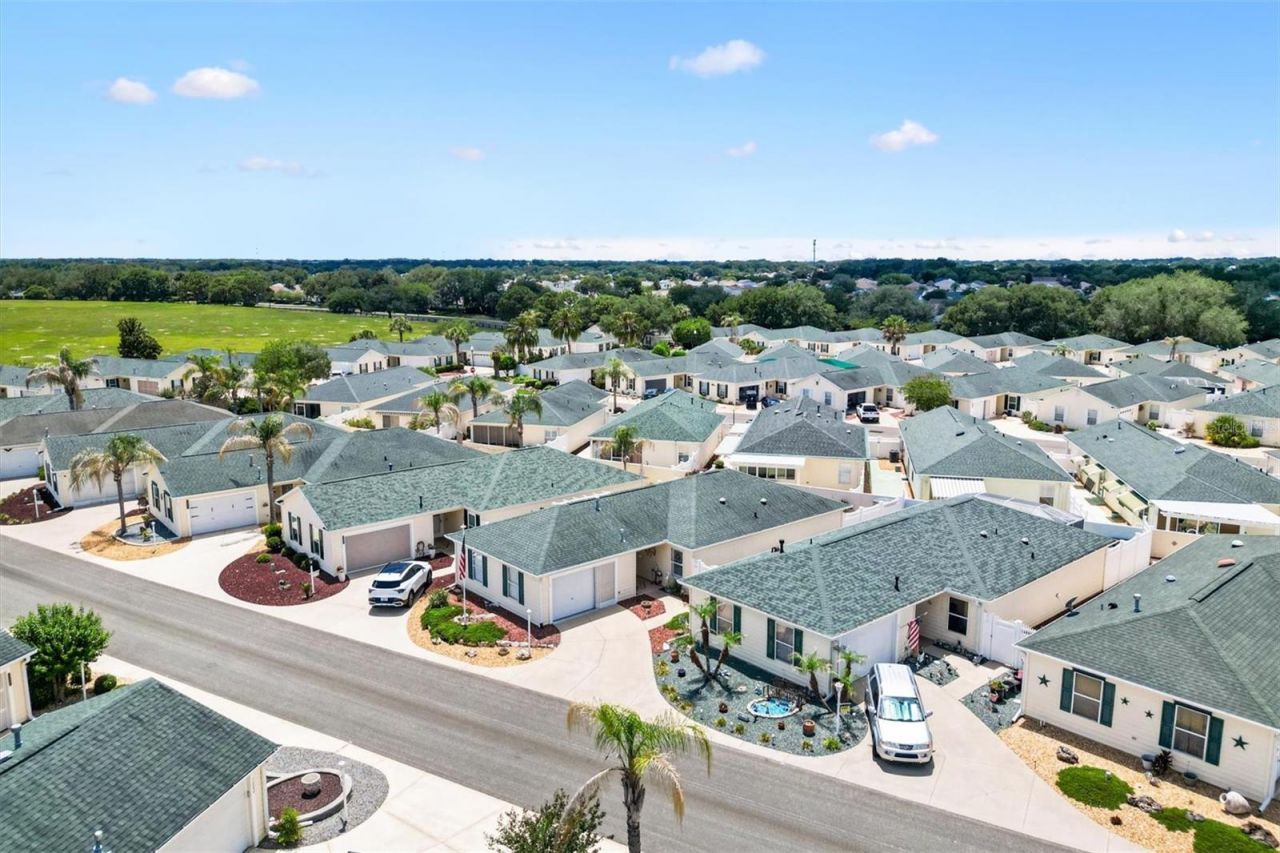 1487 Azteca Loop, The Villages, FL 32162 Photo