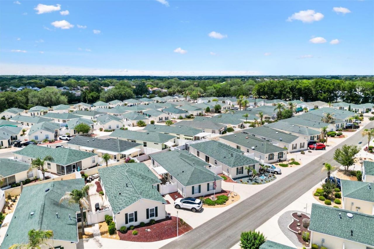 1487 Azteca Loop, The Villages, FL 32162 Photo