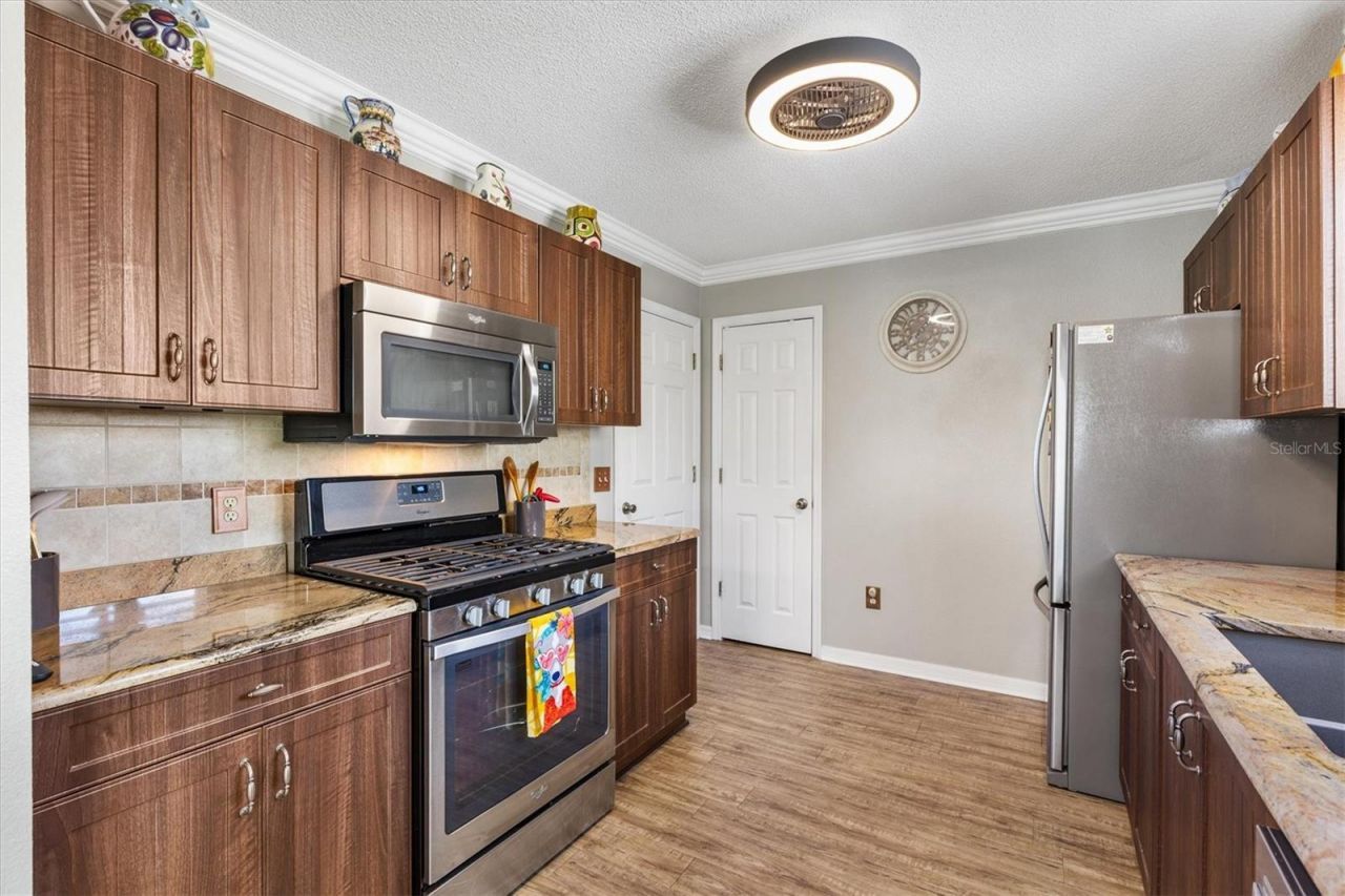 1487 Azteca Loop, The Villages, FL 32162 Photo