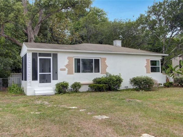 1308 MARIVA AVENUE , LEESBURG, FL 34748