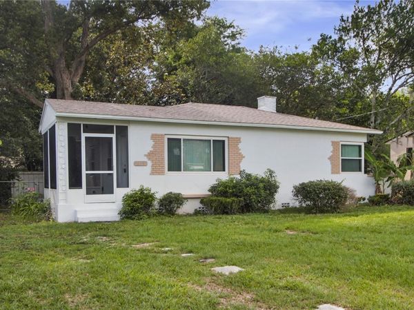 1308 MARIVA AVENUE , LEESBURG, FL 34748