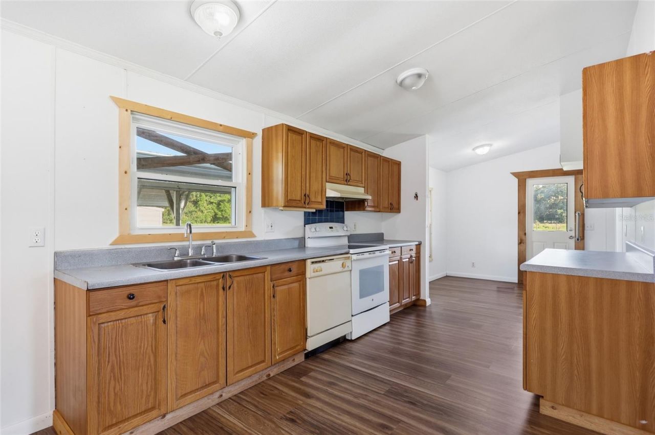 125 NW 40th Avenue , Bell, FL 32619 Photo