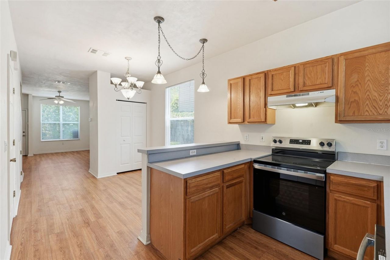3552 SW 30th Way, Unit 136, Gainesville, FL 32608 Photo