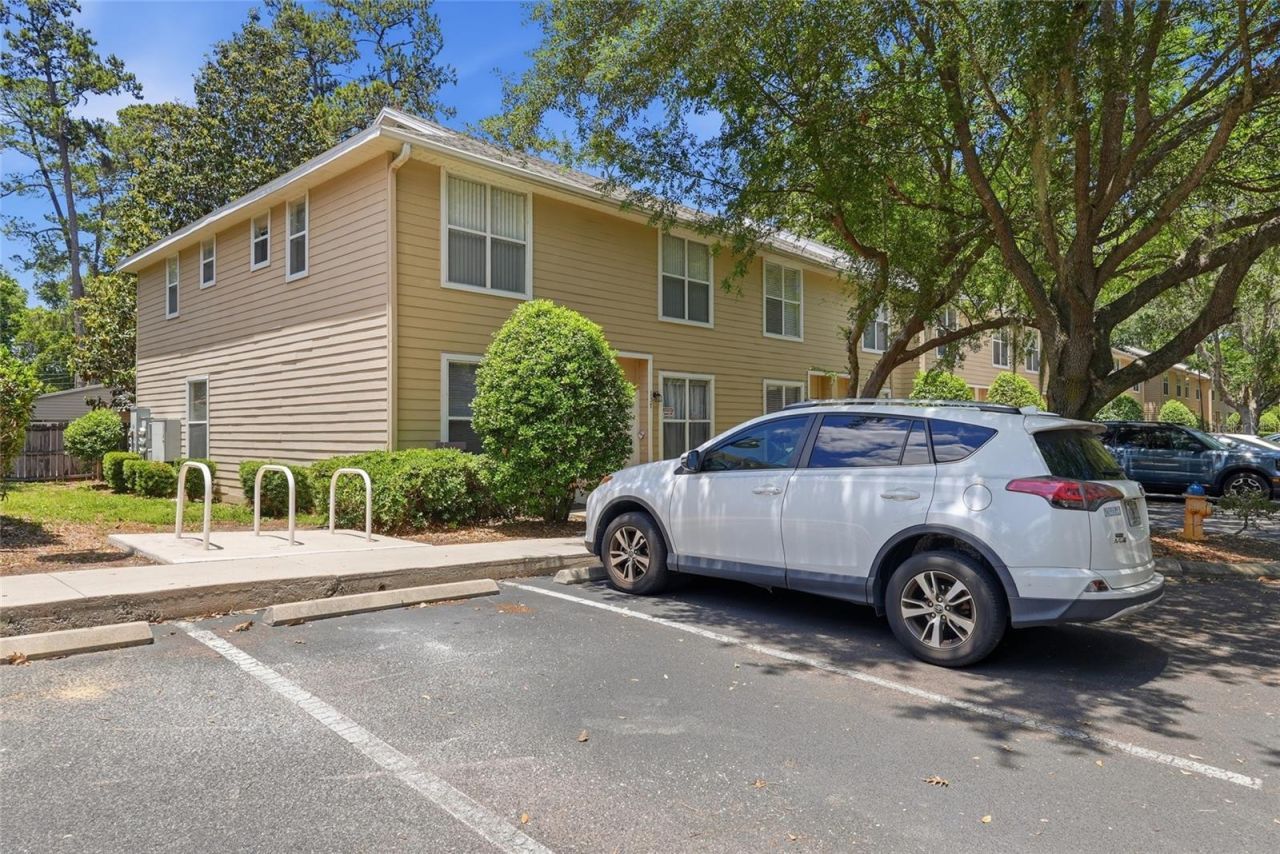 3552 SW 30th Way, Unit 136, Gainesville, FL 32608 Photo