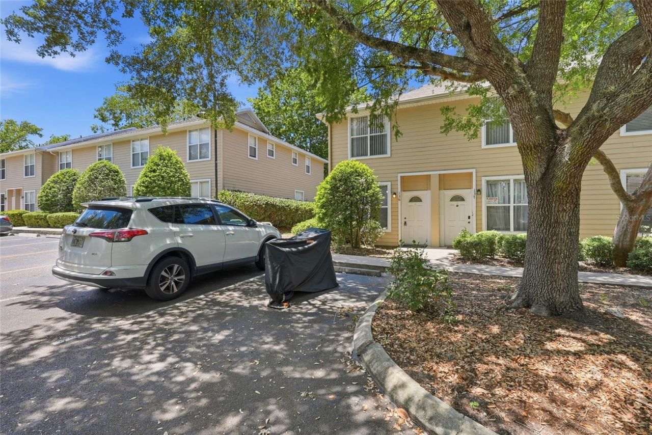 3552 SW 30th Way, Unit 136, Gainesville, FL 32608 Photo