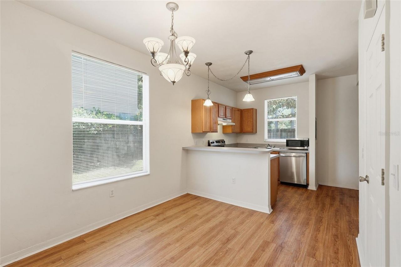 3552 SW 30th Way, Unit 136, Gainesville, FL 32608 Photo