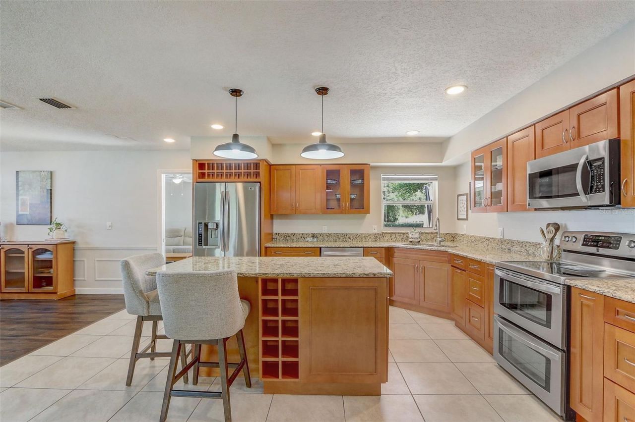 423 Oak Hill Drive , Altamonte Springs, FL 32701 Photo