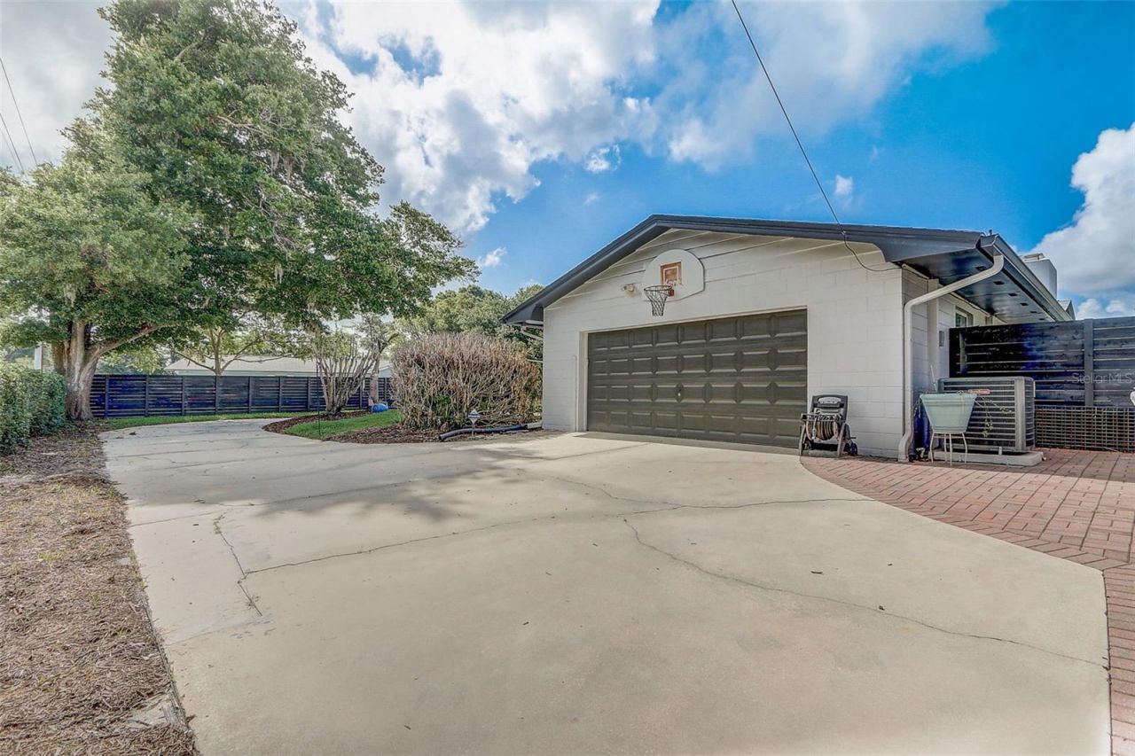 423 Oak Hill Drive , Altamonte Springs, FL 32701 Photo