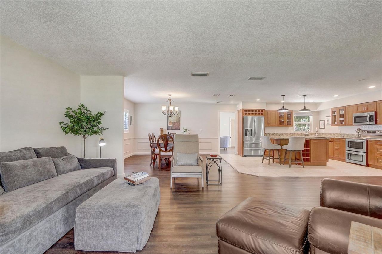 423 Oak Hill Drive , Altamonte Springs, FL 32701 Photo