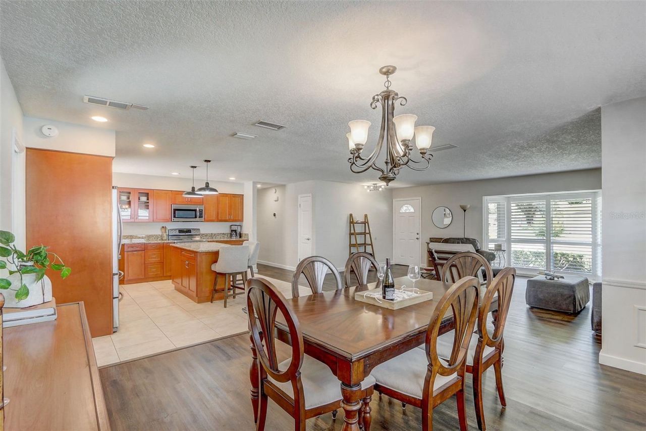423 Oak Hill Drive , Altamonte Springs, FL 32701 Photo