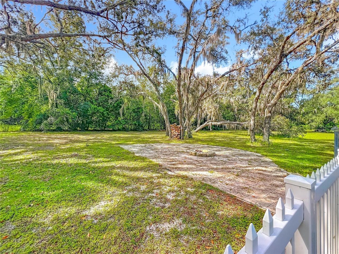 390 W Olympia Street , Hernando, FL 34442 Photo