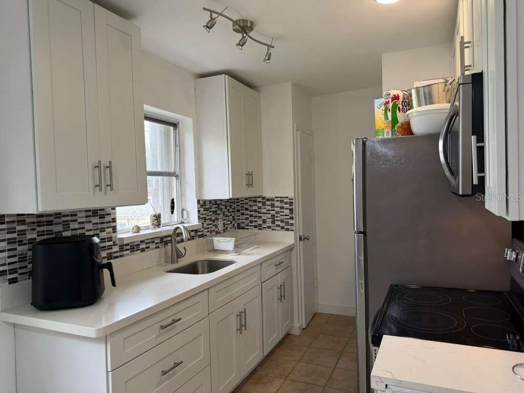 1710 Mckinley Street, Unit 16, Hollywood, FL 33020 Photo