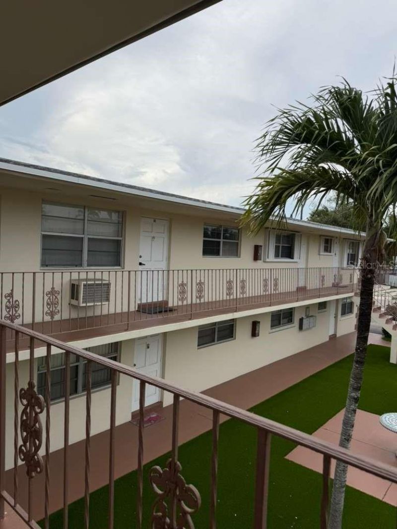 1710 Mckinley Street, Unit 16, Hollywood, FL 33020 Photo